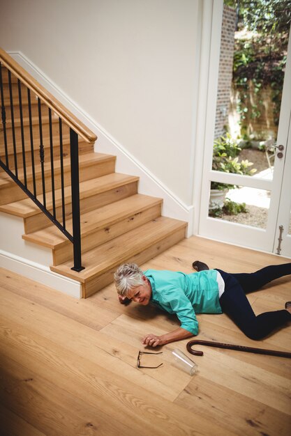 How Do Slip and Fall Accidents Happen?